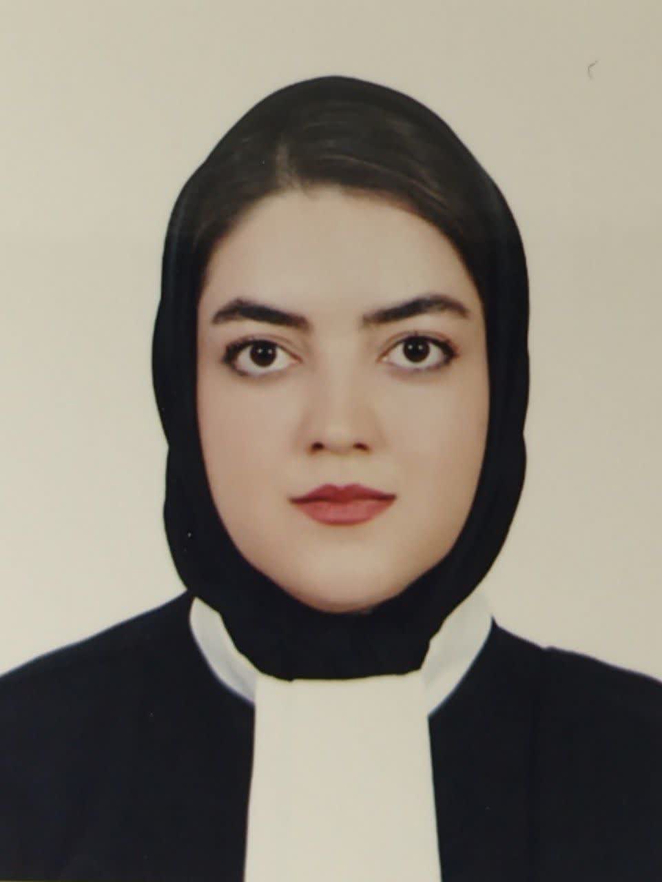 ناهید اسکندری  وکیل پایه یک کانون وکلای دادگستری اردبیل